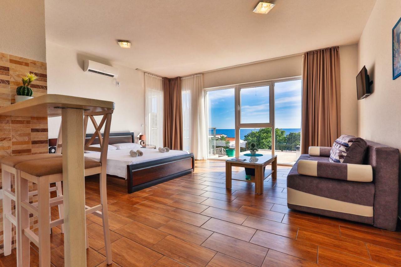 Luna Apartmani Сутоморе Экстерьер фото